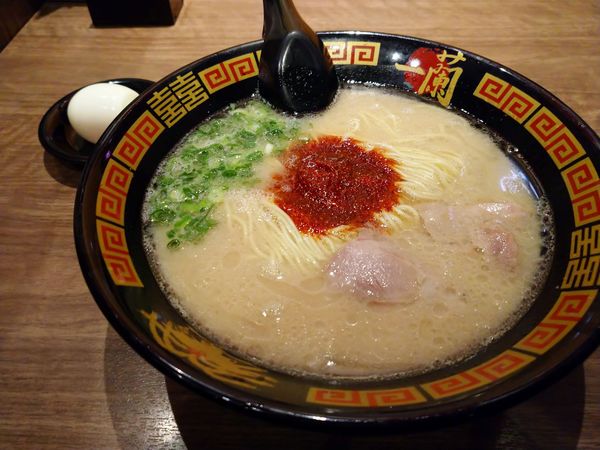 「ラーメン＋半熟塩ゆで卵＋替玉」@一蘭 前橋インター店の写真