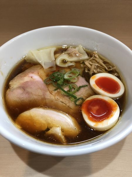 「特製醤油そば1250円」@手揉み中華そば 中村の写真