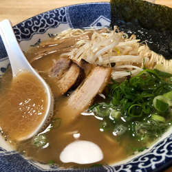 魚とんこつラーメン