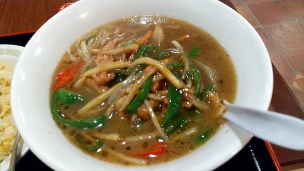 「青椒肉絲麺（チャーハンとのセットで８００円）」@本格中華   北野食堂の写真