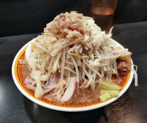 「ラーメン（豚2枚）900円」@えどもんどの写真