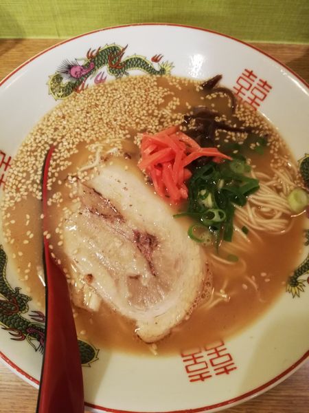 「九州あっさり豚骨ラーメン」@麺の章 九州 とりとんの写真