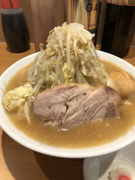 「ラーメン(ミニ)+燻製味玉」@麺屋 神工の写真
