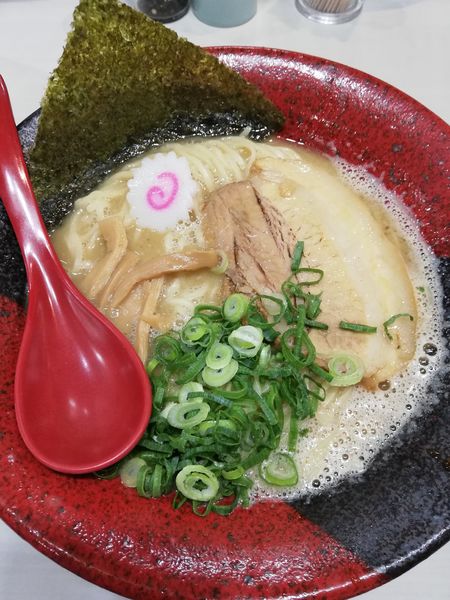 「煮干とんこつラーメン」@麺屋ごうせいの写真