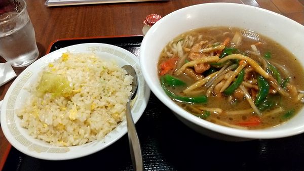 「レタスチャーハン（麺類とセットで８００円）」@本格中華   北野食堂の写真