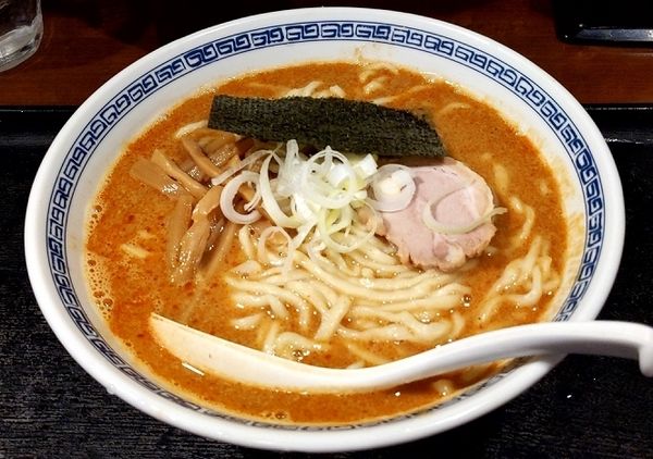 「辛いらーめん」@つけめん処 けんみんの写真