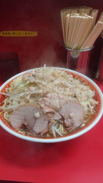 「大麺マシカタカタ  野菜  ニンニク  油」@ラーメン二郎 上野毛店の写真