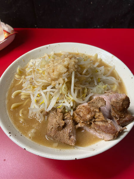 「ラーメン大 400g 野菜ちょい増し」@自家製太麺 ドカ盛 マッチョ 難波千日前店の写真