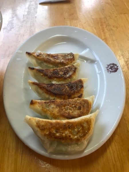 「餃子」@ラーメン大学 伊那インター店の写真