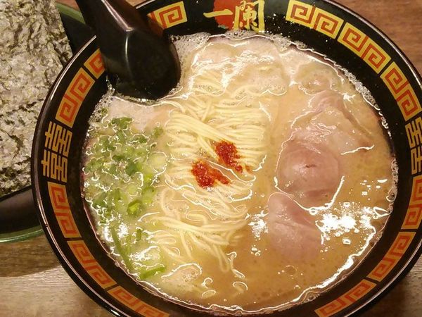「天然とんこつラーメン＋のり」@一蘭 浅草店の写真