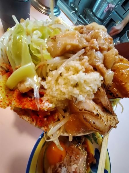 「ラーメン・大２・スぺ卵・焼チーズ（炙り・全部）」@成蹊前ラーメン 吉祥寺の写真