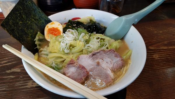「きゃべつラーメン」@さつまっこ 平和島店の写真
