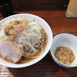 らーめん　小　800円