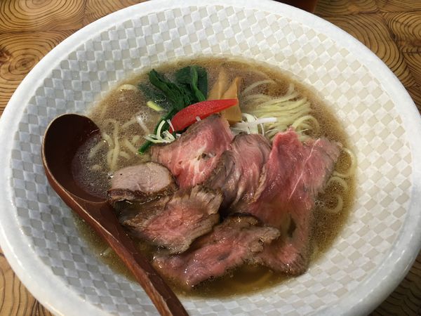 「牛骨あっさりラーメン（しょうゆ）」@麺榮 王様のラーメンの写真