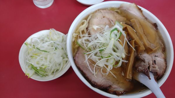 「チャーシューメン¥950+ネギ¥120+餃子3個¥320-」@一品香 小山の写真