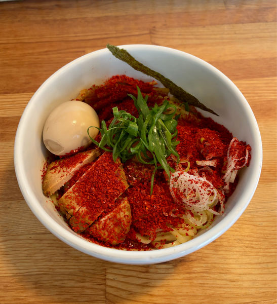 「油そばRED」@中華そば 閃の写真