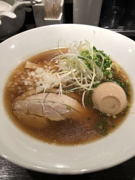 「淡麗醤油そば780円➕味玉100円」@中華そば 十目一八食堂の写真