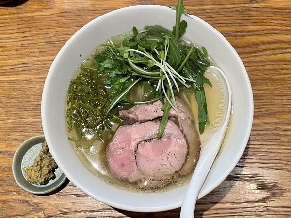 「ヱビスビール 小瓶 → 淡麗 塩ラーメン ＋ しゅうまい」@SAMARの写真