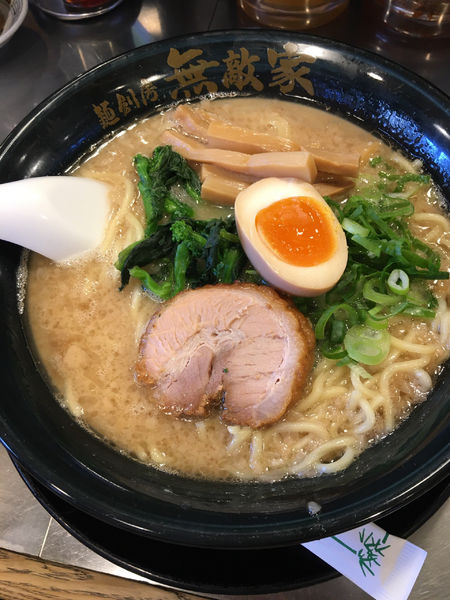 「本丸-X」@麺創房 無敵家の写真