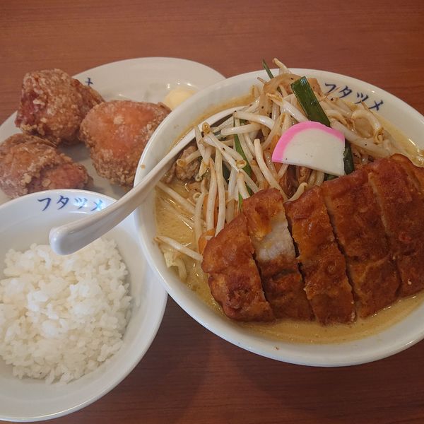 「排骨カレータンメン1111円、唐揚げセット198円」@フタツメ 伊勢崎店の写真