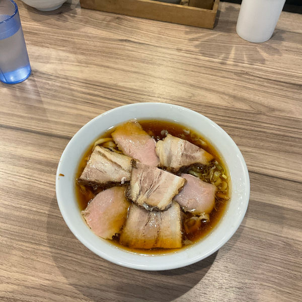 「チャーシュー醤油」@くじら食堂 nonowa東小金井店の写真