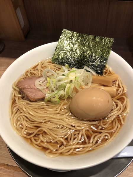 「朝中華そば（味玉）（大盛り）」@舎鈴 エキュート赤羽店の写真