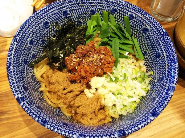 「まぜそば　880円」@大衆食堂ゆしまホールの写真