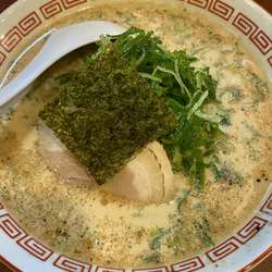 青ネギ豚骨醤油ラーメン
