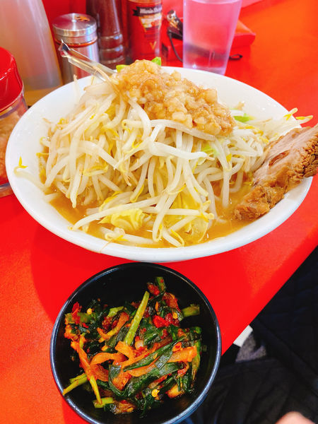 「ミニラーメン　ハーフ豆腐　ニラキムチ」@立川マシマシ 太田店の写真