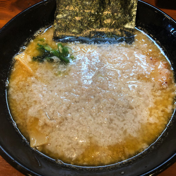 「朝の味噌600円　麺少なめ-50円　背脂10円」@麺＆cafe Coi.Coi.の写真