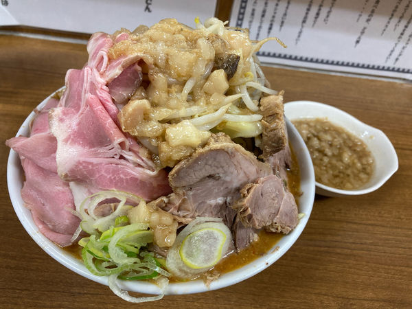 「【限定】味噌ラーメン 豚増しMIX」@ラーメンの店 どでん 北浦和店の写真