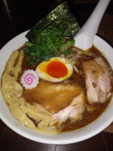 「鶏魚介醤油ラーメン」@69treeの写真