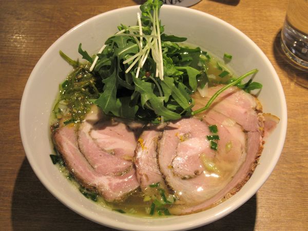 「特製白しょうゆラーメン（850円）」@SAMARの写真