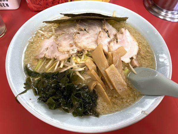 「ネギチャーシューメン ９３０円 ※麺硬め・アブラ多め」@ラーメンショップ 太田店の写真