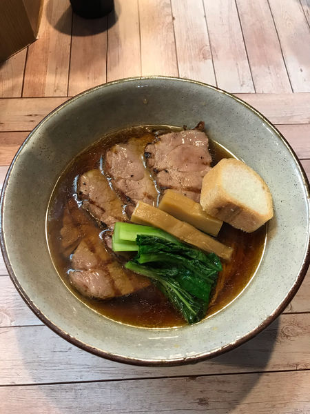 「世田谷中華そば 500円、焼豚増し 500円」@世田谷中華そば 祖師谷七丁目食堂の写真