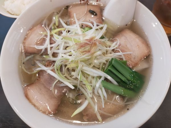 「青唐うま塩ラーメン」@会津・喜多方ラーメン 坂内 恵比寿店の写真
