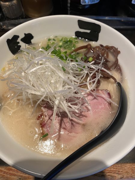 「らー麺+替え玉」@麺処 韋駄天の写真