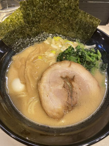 「醤油豚骨」@ゴル麺 大森店の写真