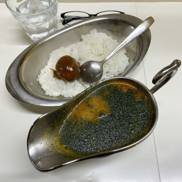 「梅干入り牡蠣のスープカレー」@かれーの店 うどんの写真