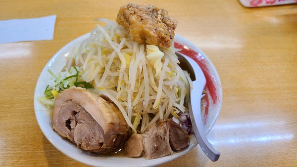 「ラーメン(小)マシ唐揚げ」@らーめん藤ろうの写真