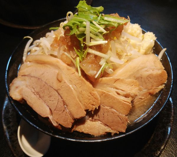 「ロクスイラーメン+肉2枚(980円)」@鹿粋軒の写真