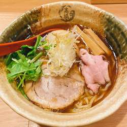 味玉入り焼きあご塩らーめん