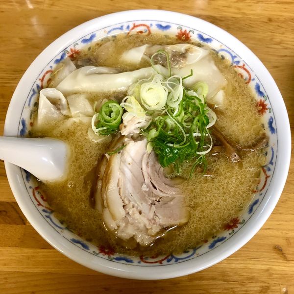 「味噌チャーシューワンタンめん ￥1375」@らーめん 大雅の写真