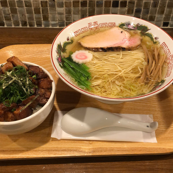 「いりこ煮干しのコンソメ中華そば（塩）」@Yo-shoku OKADAの写真