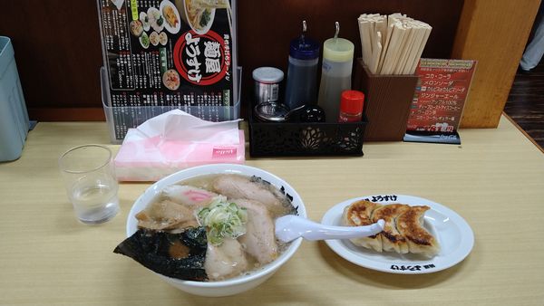 「チャーシュー麺＋餃子」@麺屋 ようすけの写真