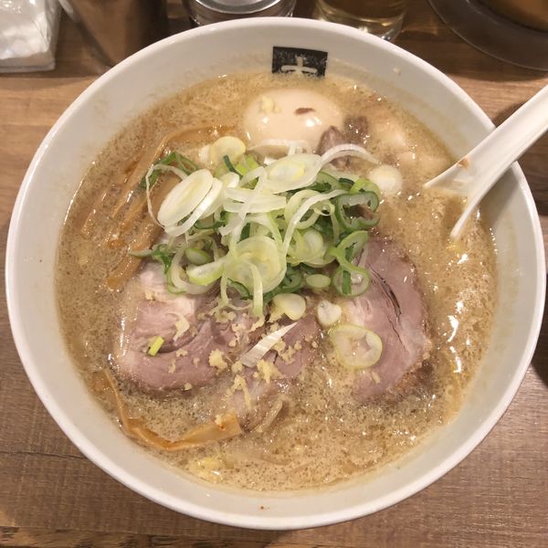 「味噌チャーシュー￥1150+煮たまご￥150+もやし￥160」@大島の写真