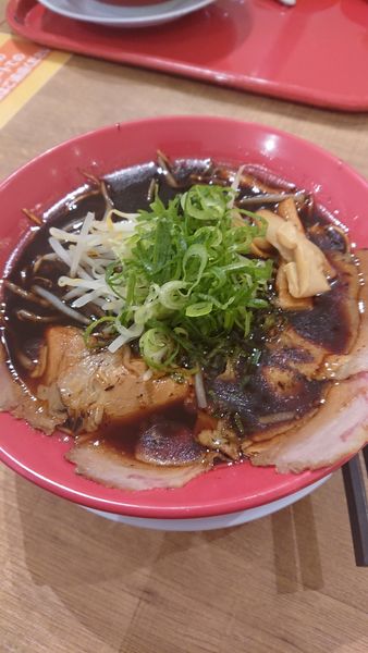 「京都漆黒醤油ラーメン」@ラーメン魁力屋 イオンタウンユーカリが丘店の写真