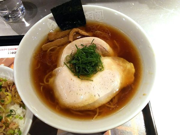 「【限定】しょうゆらぁ麺飯田商店＋ぶためし　1100＋300円」@らあめん花月嵐 弘前安原店の写真