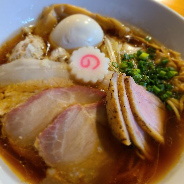 「鴨中華そば　特製トッピング」@はりけんラーメン 南店の写真