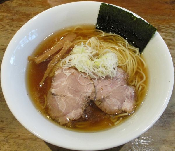 「中華そば　800円」@中華そば コヨシ 渋谷店の写真